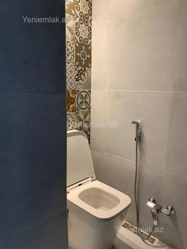 Satılır 3 otaqlı yeni tikili 120 m²
