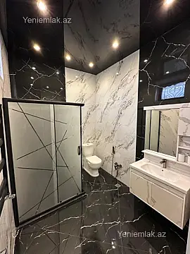 Satılır 12 otaqlı həyət evi 840 m²