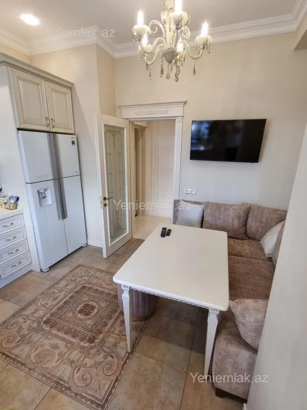 Satılır 2 otaqlı yeni tikili 91 m²