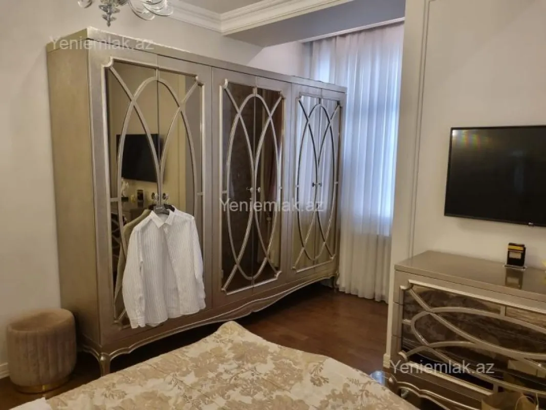 Satılır 2 otaqlı yeni tikili 91 m²