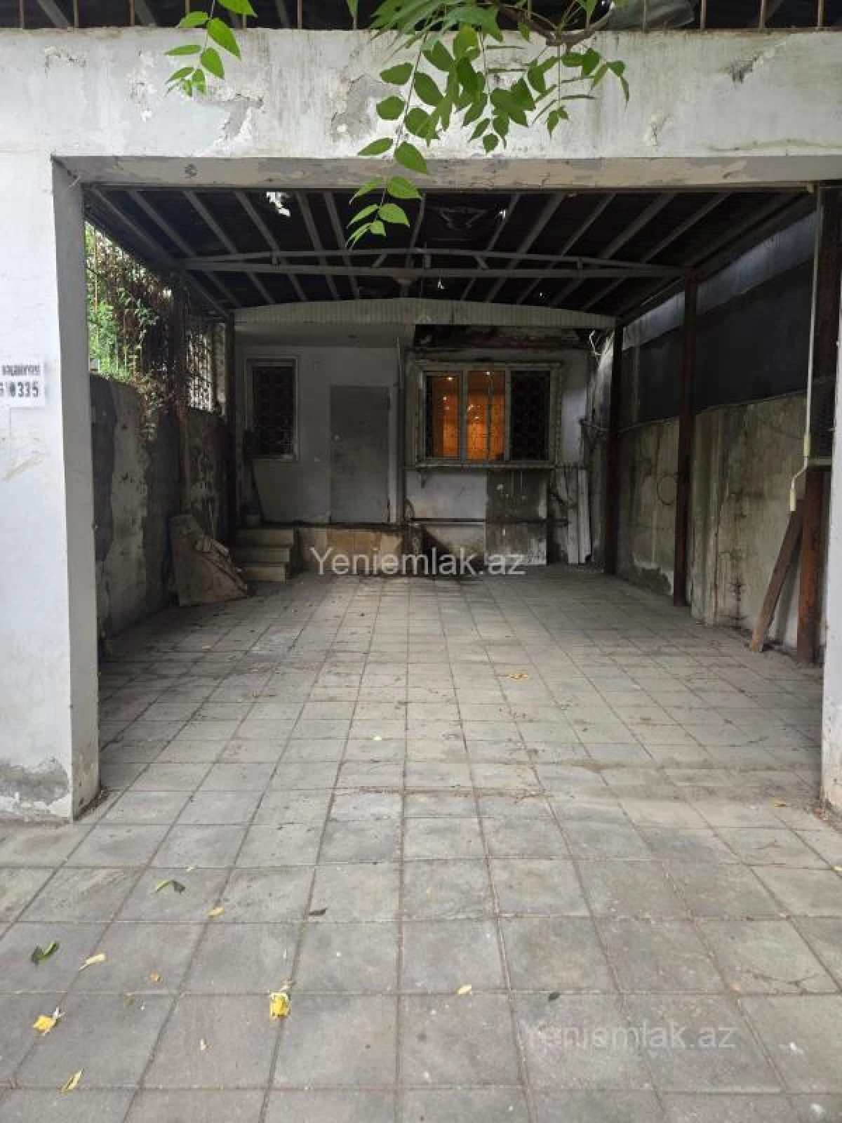 Satılır 2 otaqlı köhnə tikili 86 m²