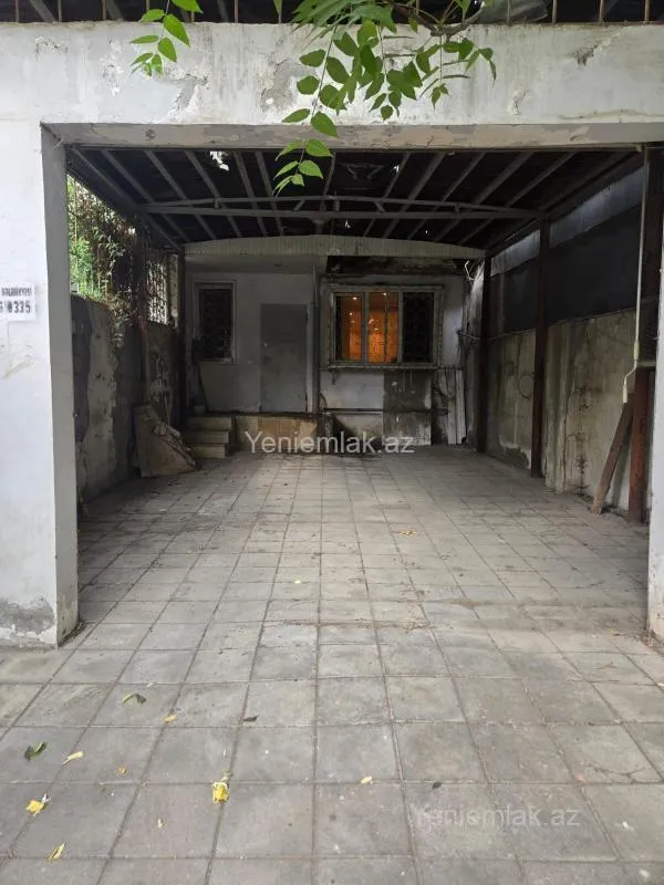 Satılır 2 otaqlı köhnə tikili 86 m²