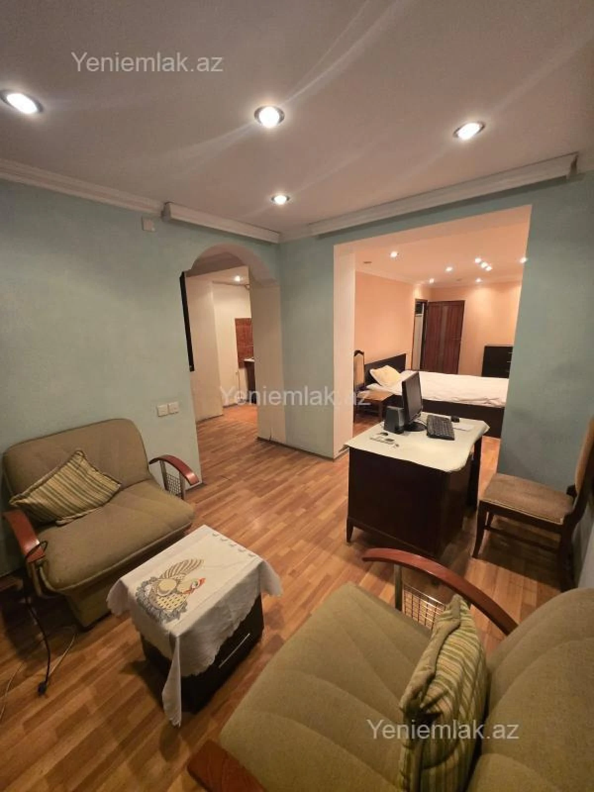 Satılır 2 otaqlı köhnə tikili 86 m²