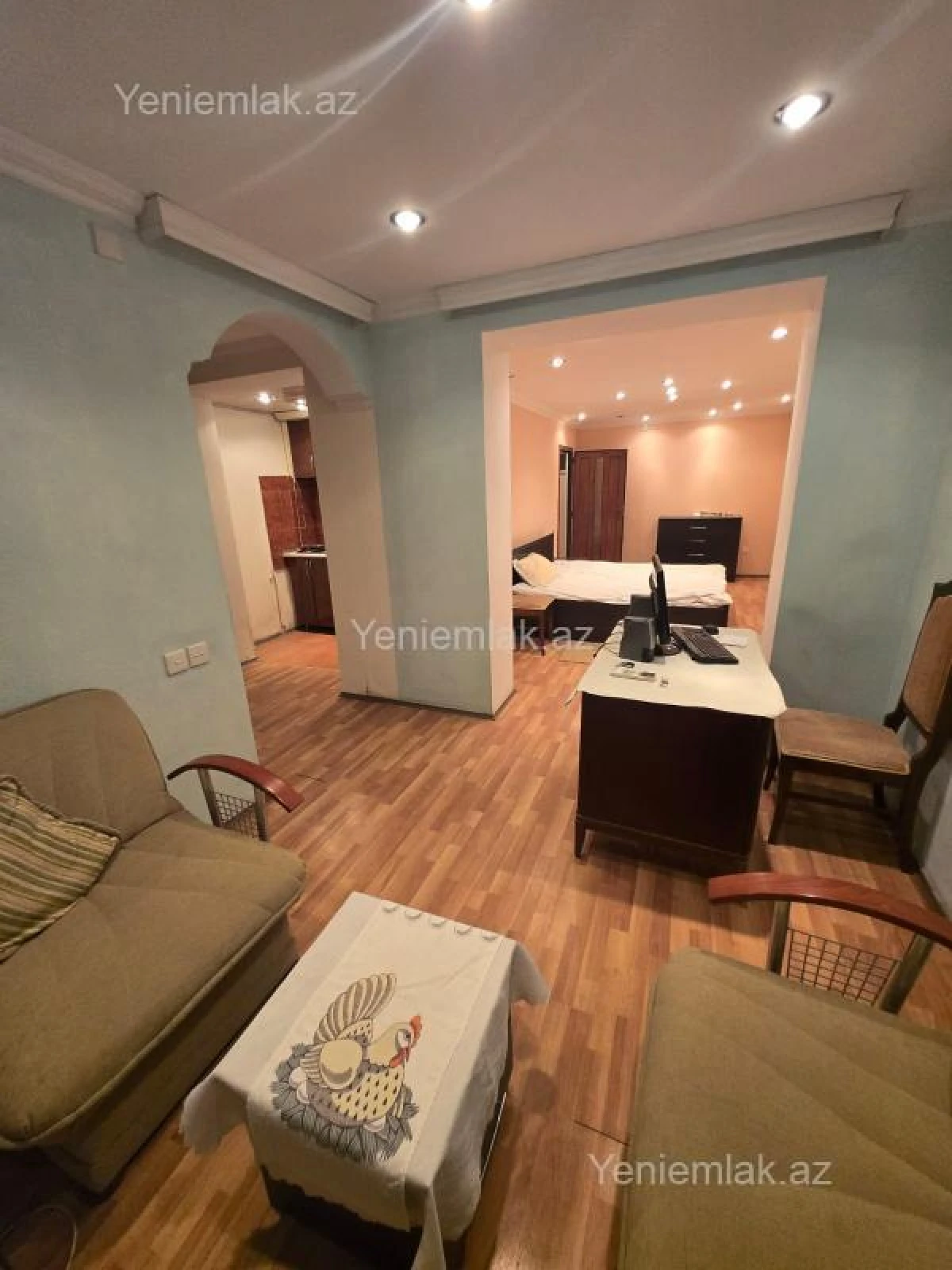 Satılır 2 otaqlı köhnə tikili 86 m²