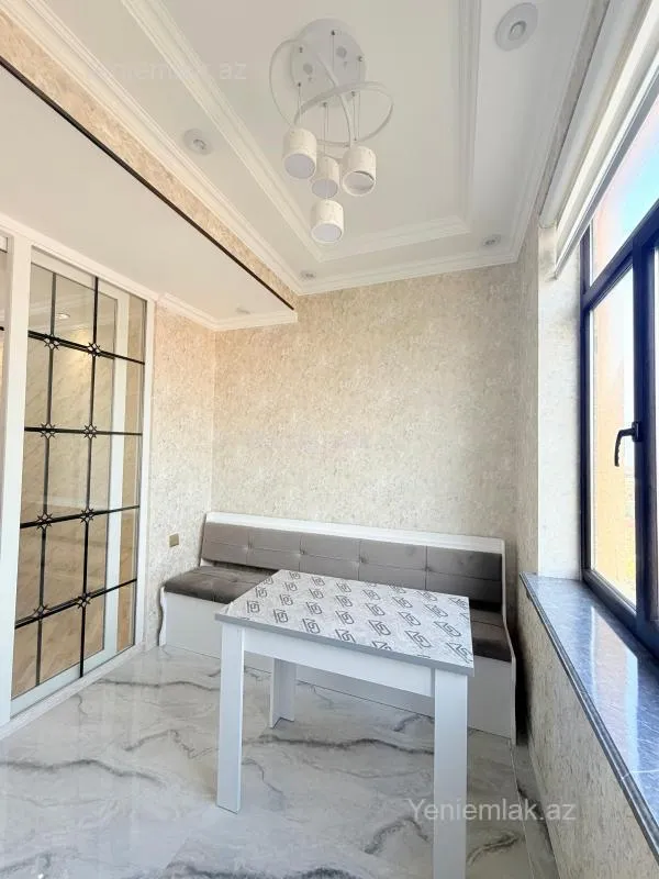 Satılır 2 otaqlı yeni tikili 61 m²
