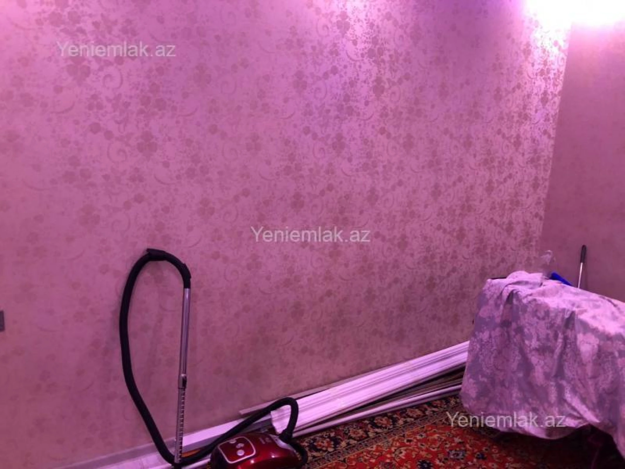 Satılır 3 otaqlı köhnə tikili 75 m²