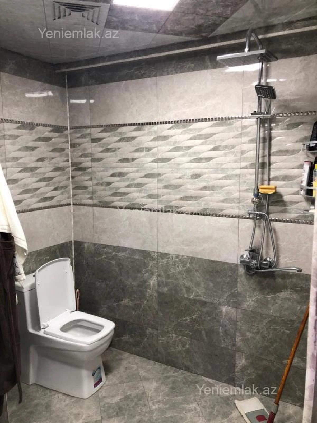 Satılır 3 otaqlı köhnə tikili 75 m²