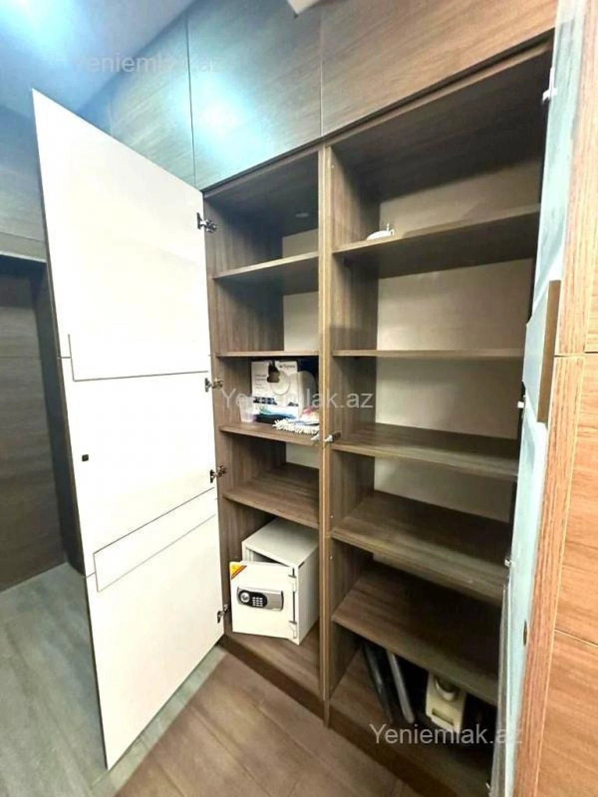 Satılır 2 otaqlı yeni tikili 60 m²