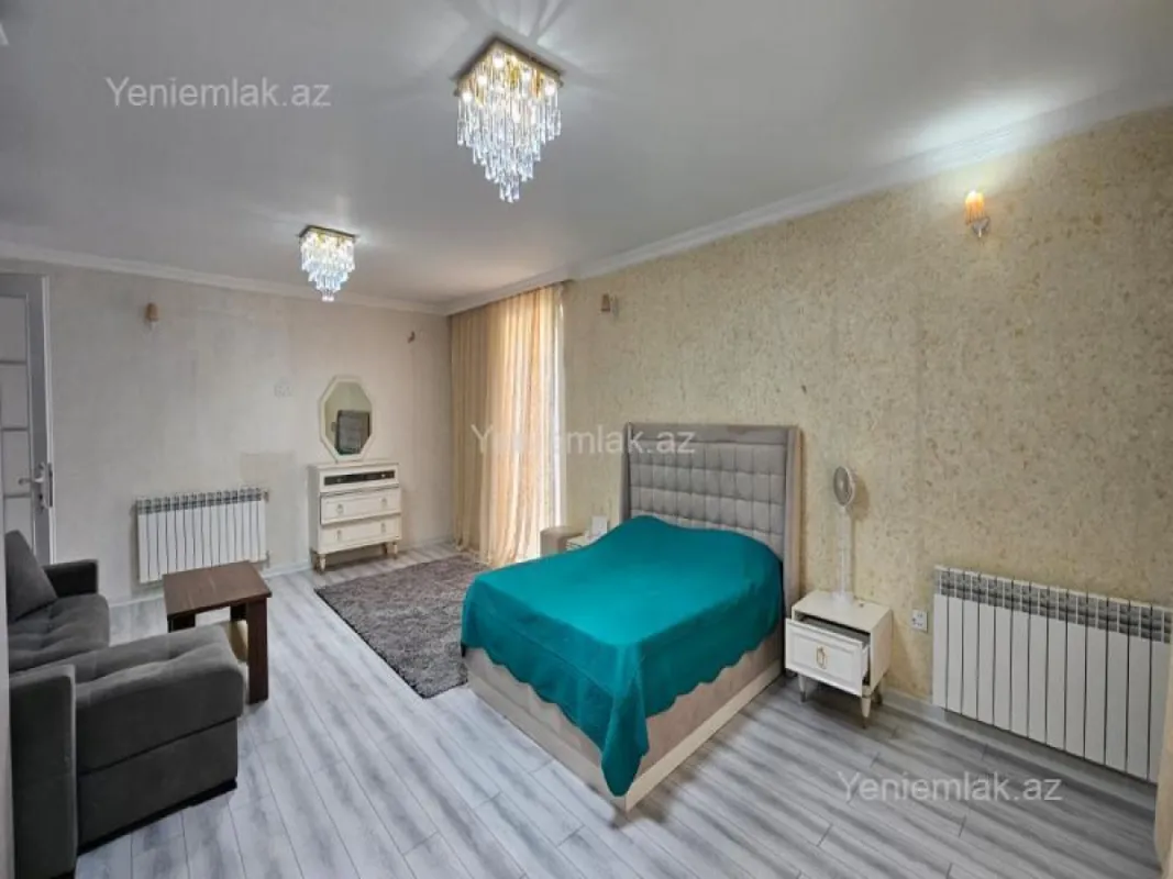 Satılır 5 otaqlı həyət evi 210 m²