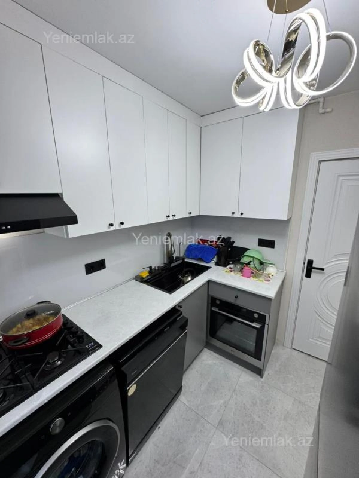 Satılır 3 otaqlı köhnə tikili 70 m²