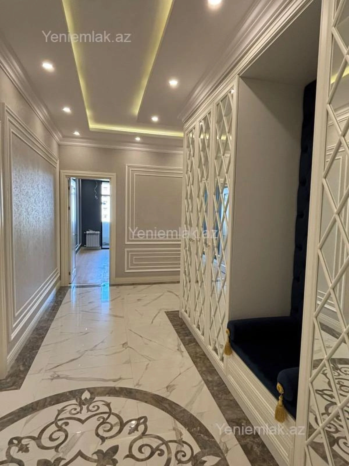 Satılır 4 otaqlı yeni tikili 242 m²