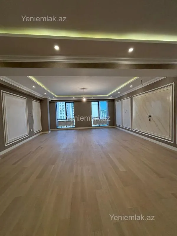 Satılır 4 otaqlı yeni tikili 242 m²