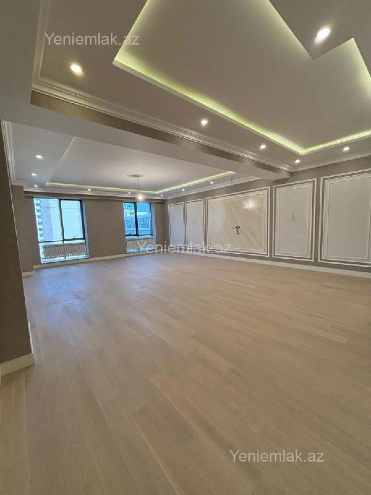 Satılır 4 otaqlı yeni tikili 242 m²