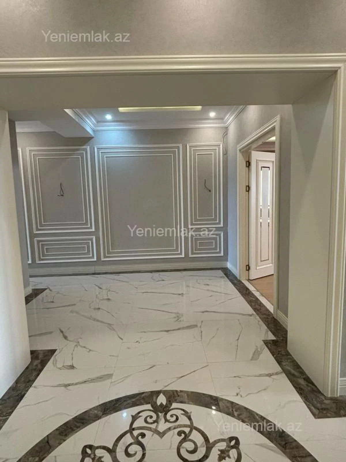 Satılır 4 otaqlı yeni tikili 242 m²