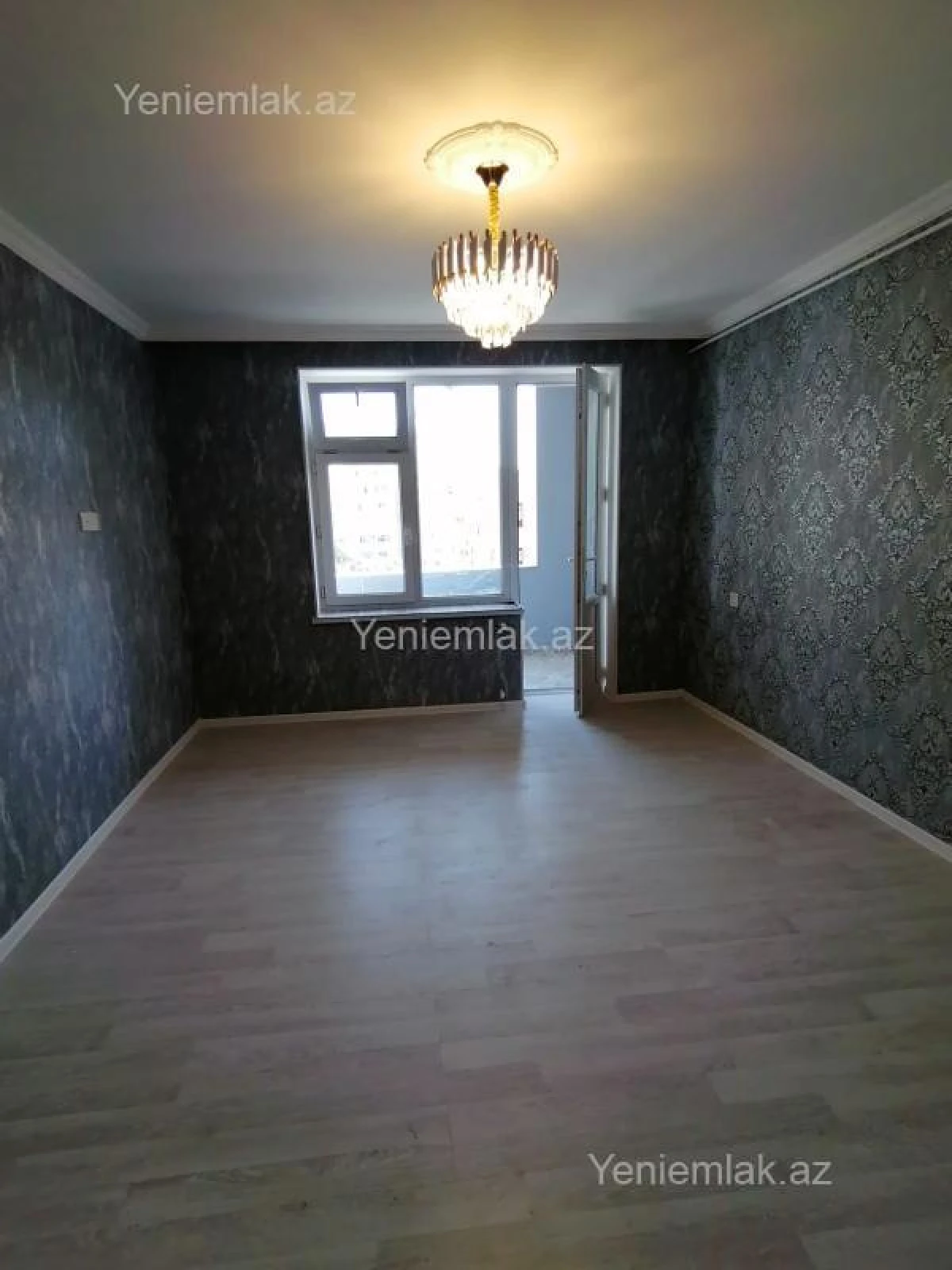Satılır 2 otaqlı köhnə tikili 70 m²