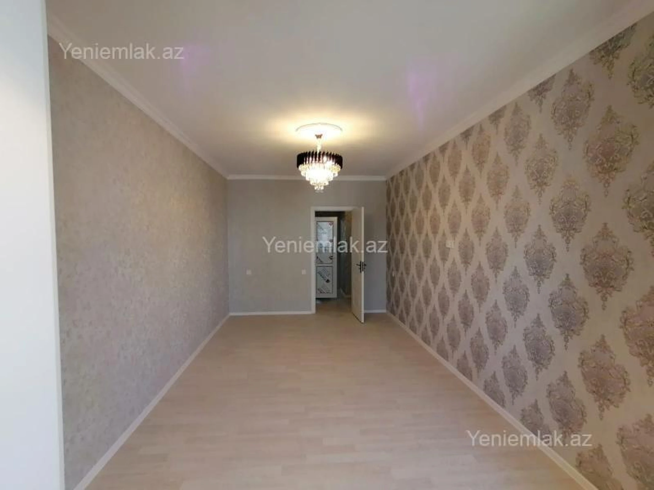 Satılır 2 otaqlı köhnə tikili 70 m²