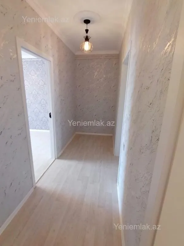 Satılır 2 otaqlı köhnə tikili 70 m²