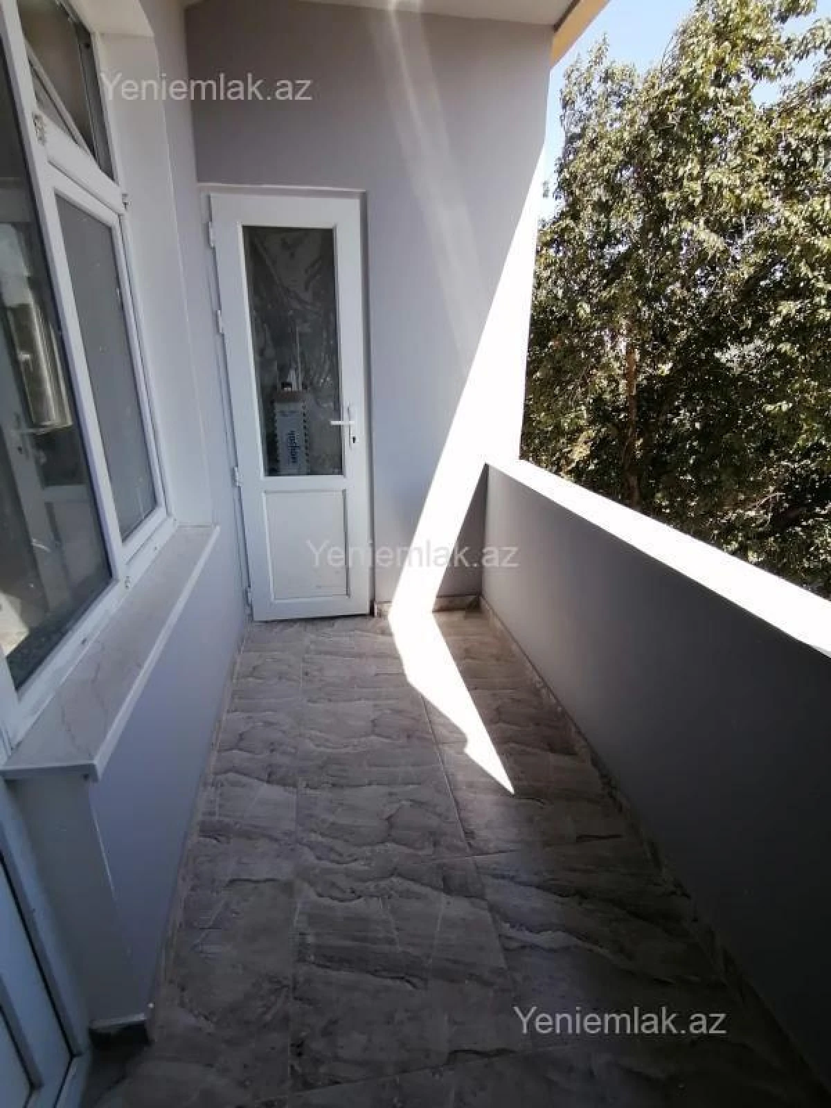 Satılır 2 otaqlı köhnə tikili 70 m²