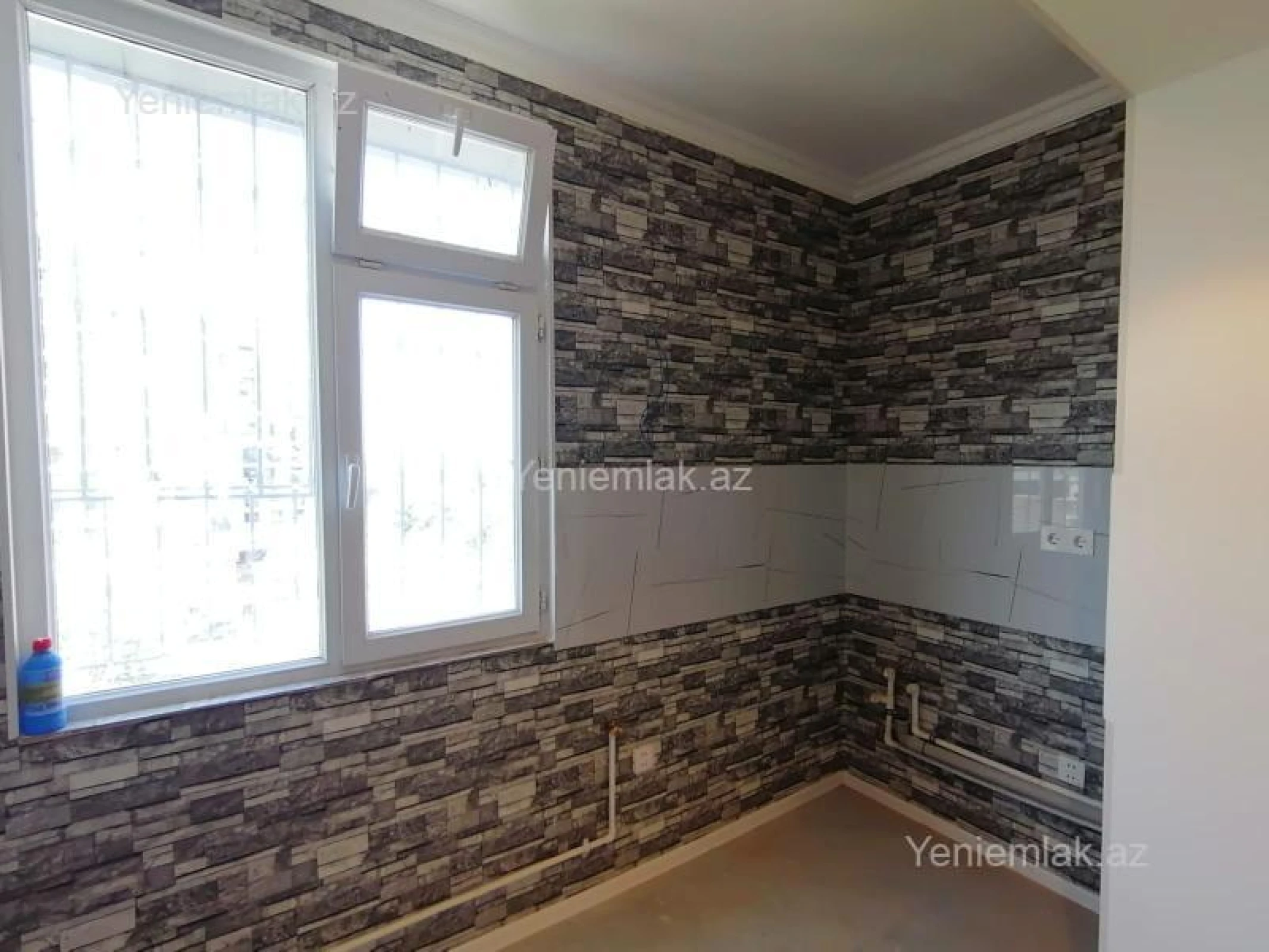 Satılır 2 otaqlı köhnə tikili 70 m²
