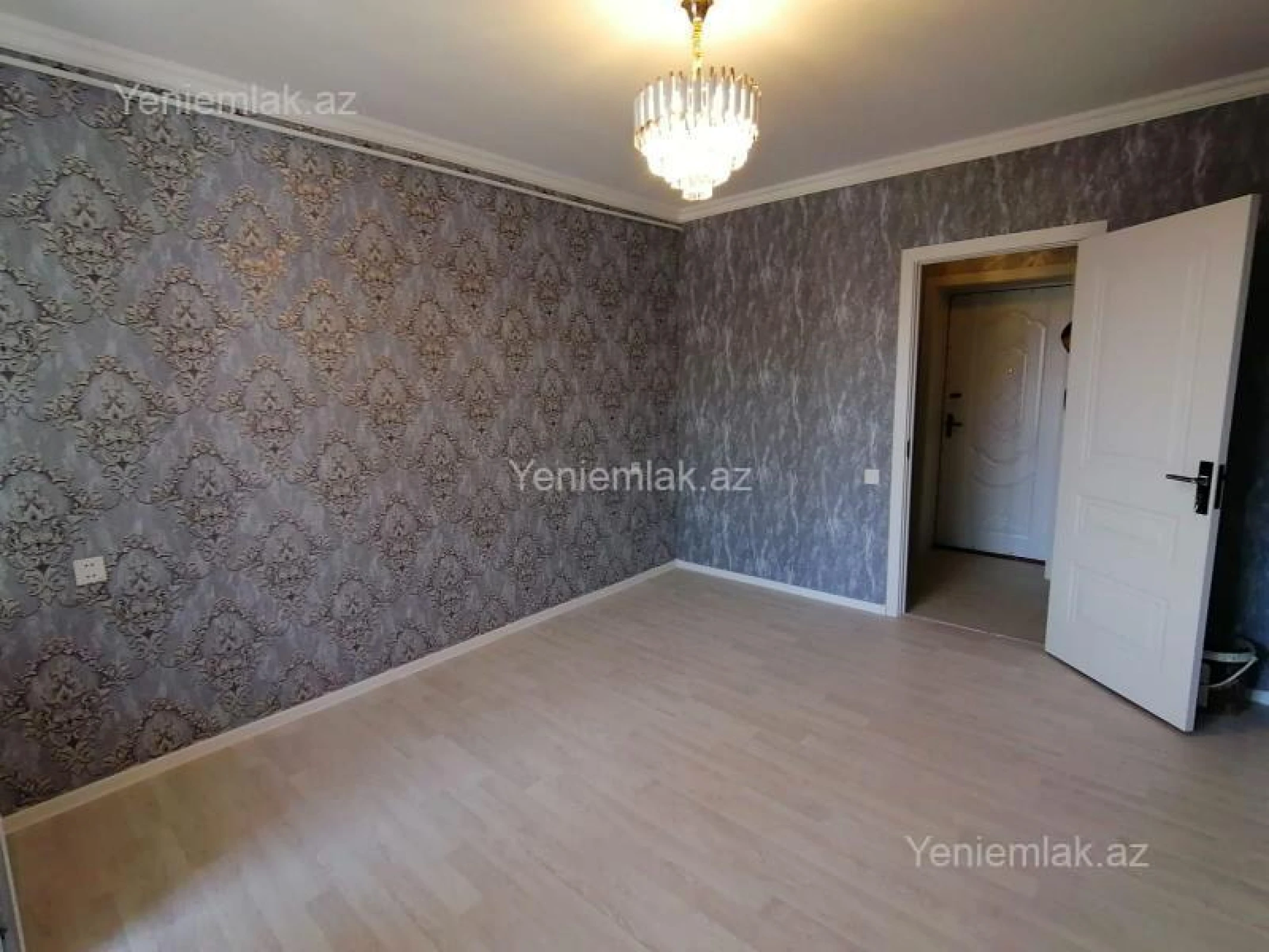 Satılır 2 otaqlı köhnə tikili 70 m²
