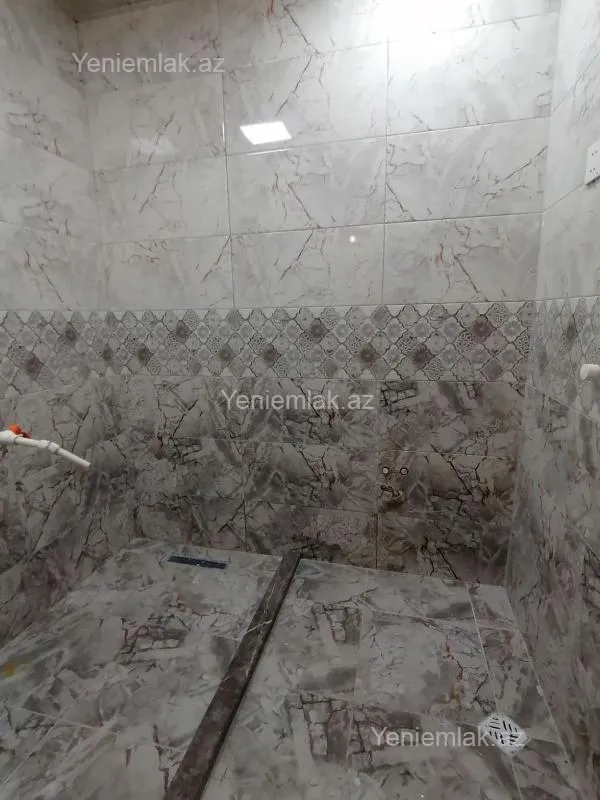 Satılır 2 otaqlı köhnə tikili 70 m²