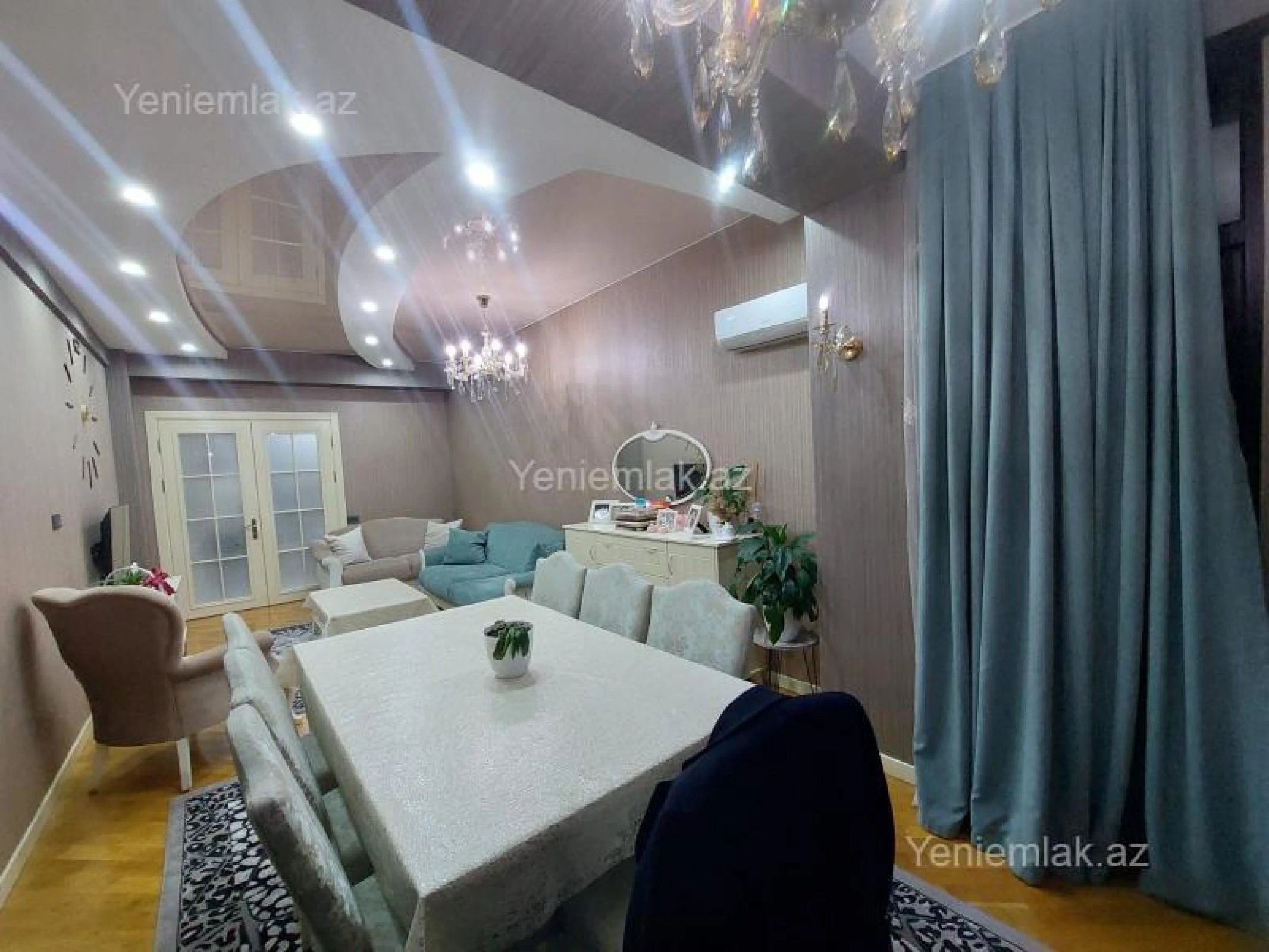 Satılır 3 otaqlı yeni tikili 130 m²