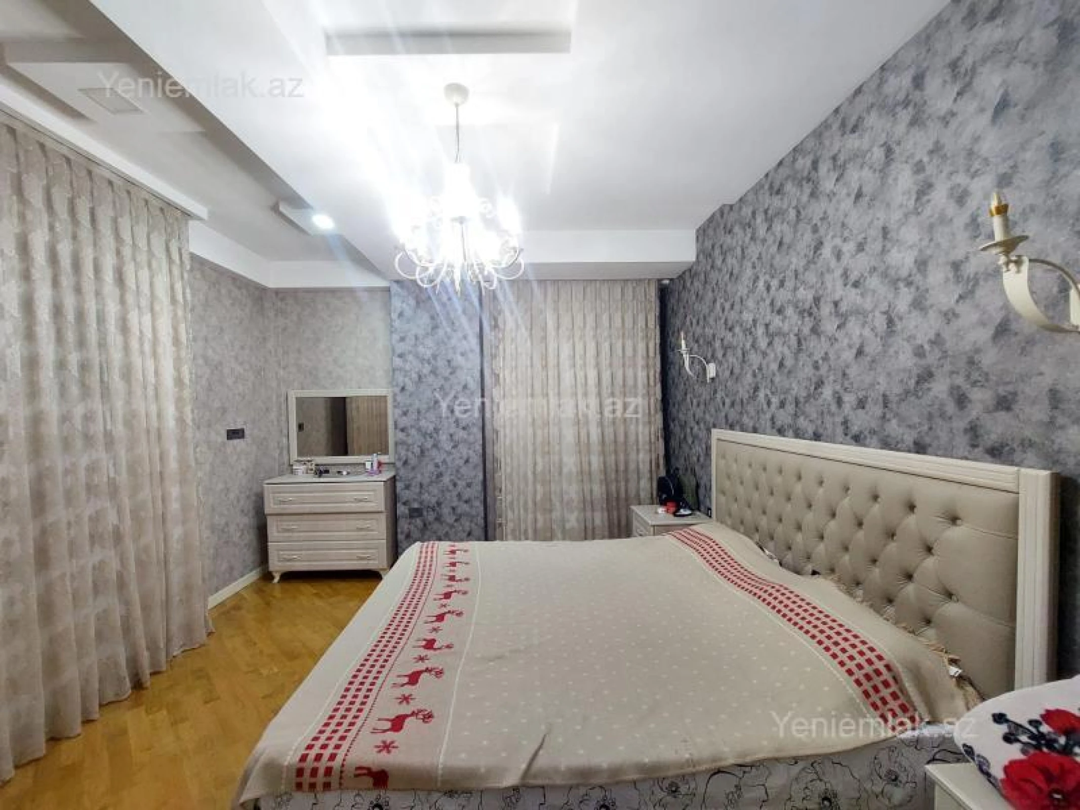 Satılır 3 otaqlı yeni tikili 130 m²