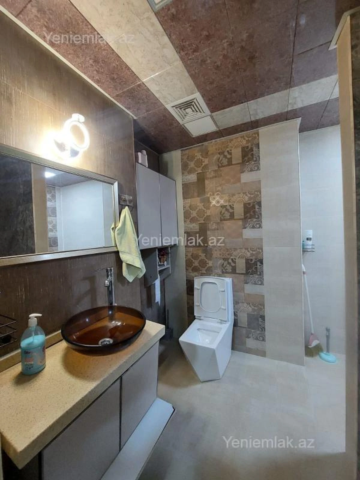 Satılır 3 otaqlı yeni tikili 130 m²