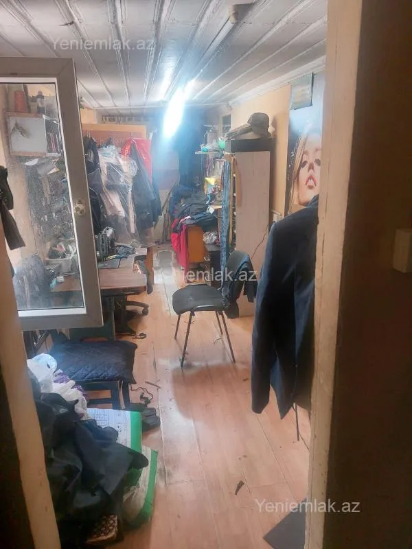 Satılır 3 otaqlı köhnə tikili 100 m²