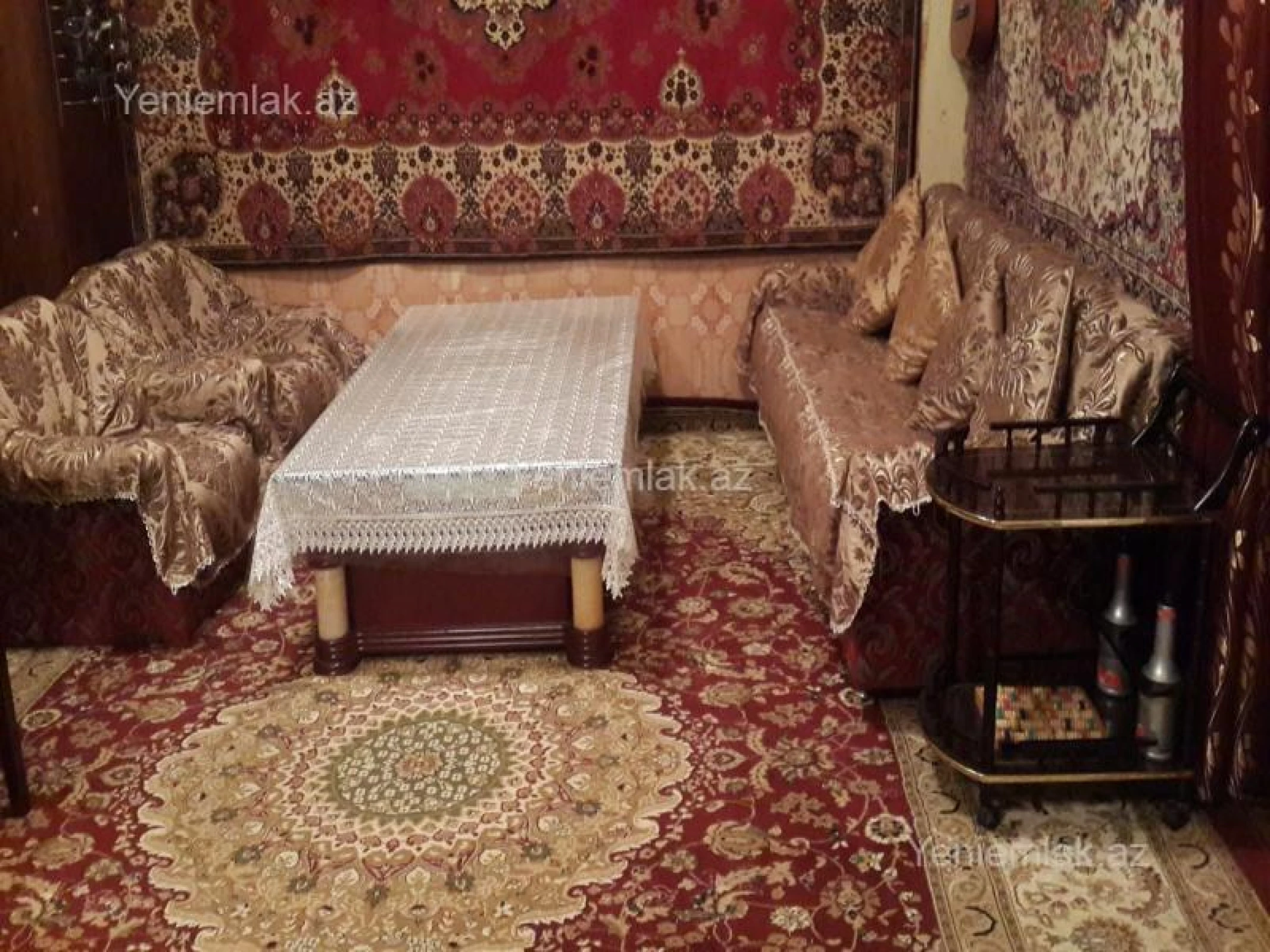 Satılır 3 otaqlı köhnə tikili 100 m²