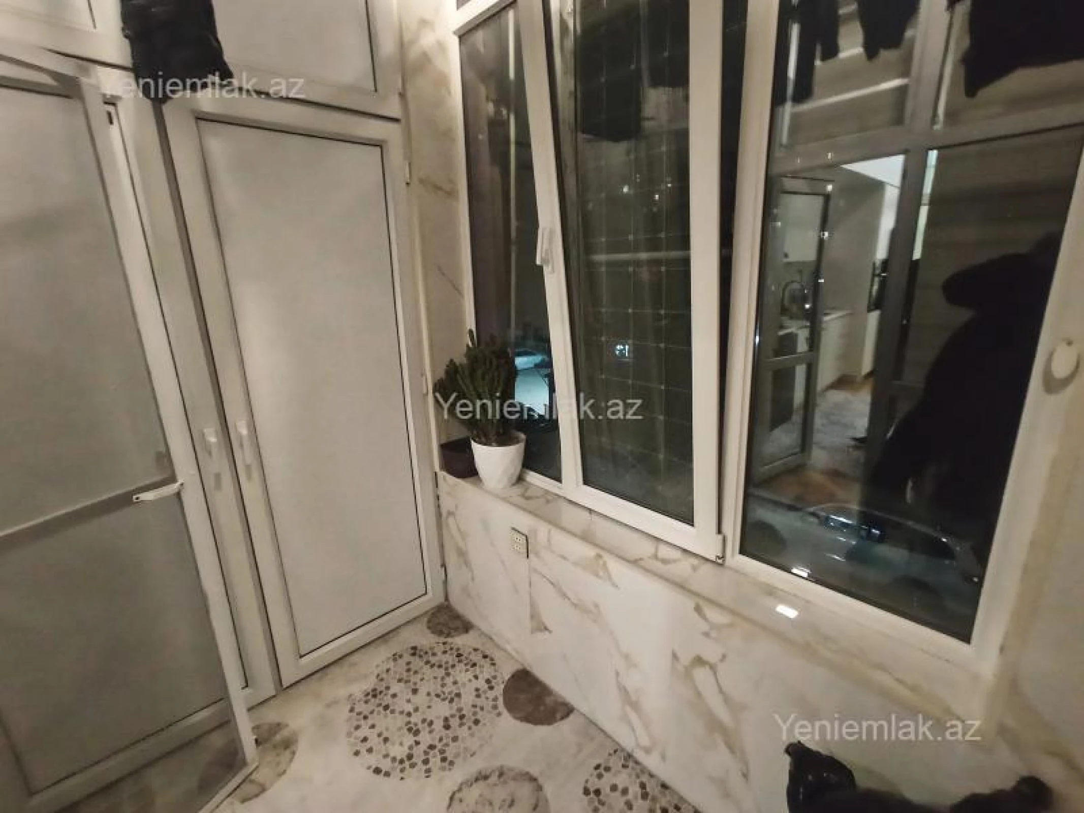 Satılır 3 otaqlı yeni tikili 77 m²