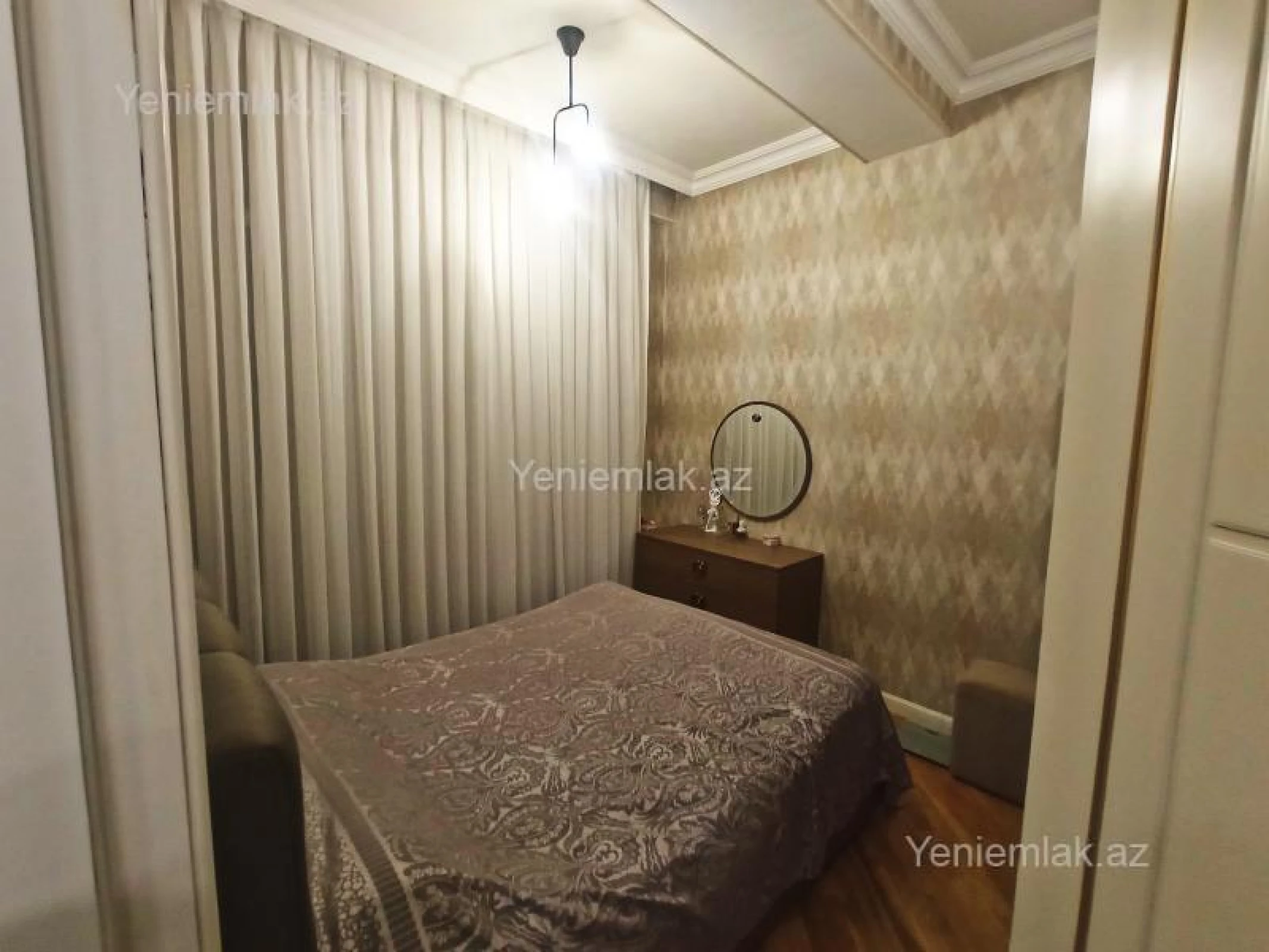 Satılır 3 otaqlı yeni tikili 77 m²