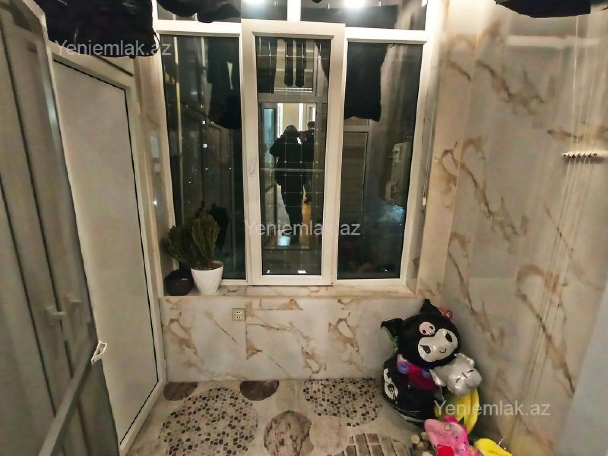 Satılır 3 otaqlı yeni tikili 77 m²