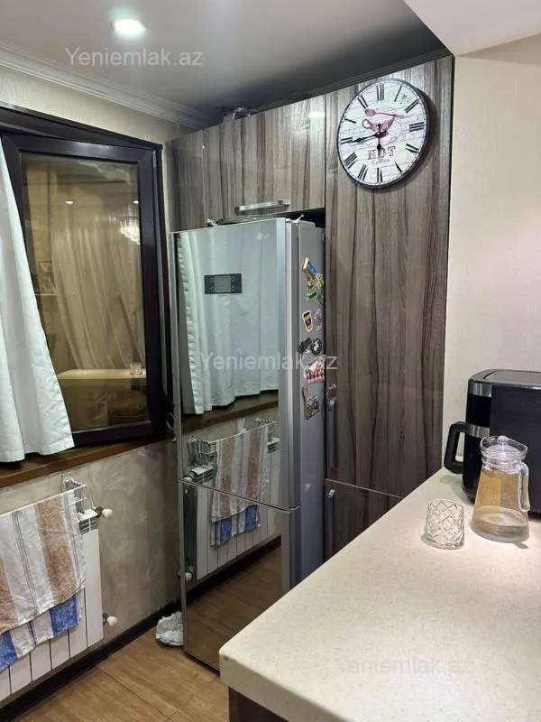 Satılır 5 otaqlı köhnə tikili 45 m²