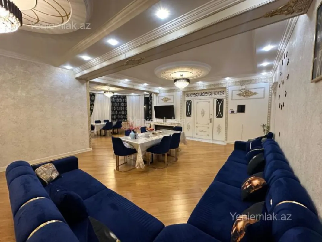 Satılır 8 otaqlı həyət evi 850 m²