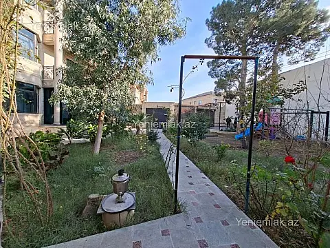Satılır 8 otaqlı həyət evi 850 m²