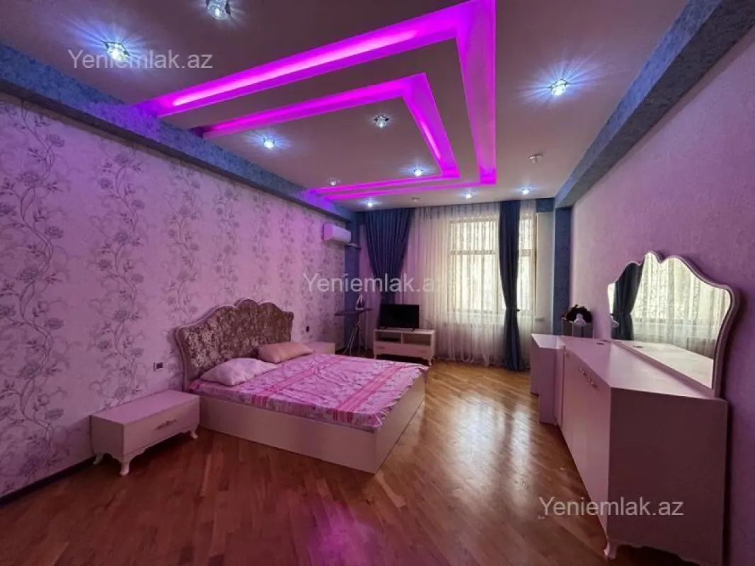 Satılır 3 otaqlı yeni tikili 95 m²