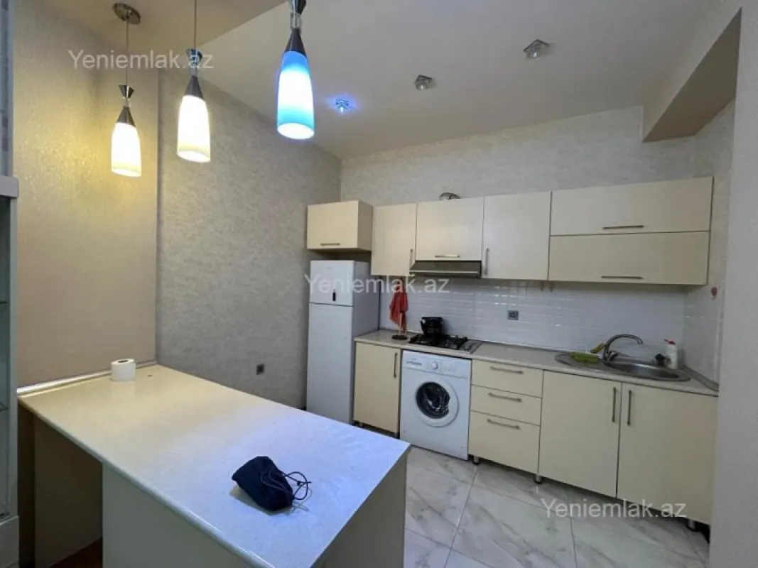 Satılır 3 otaqlı yeni tikili 95 m²