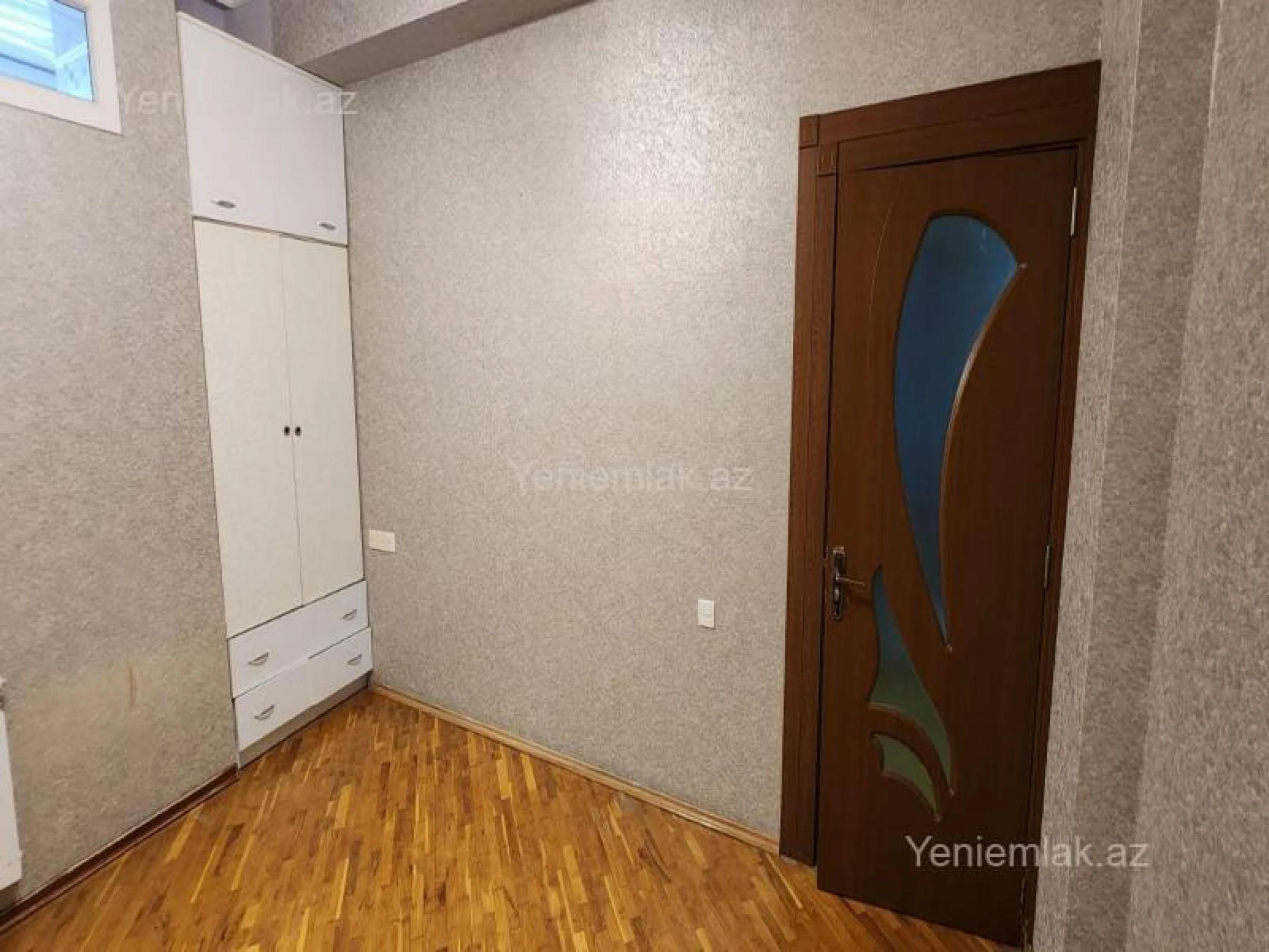 Satılır 3 otaqlı yeni tikili 80 m²