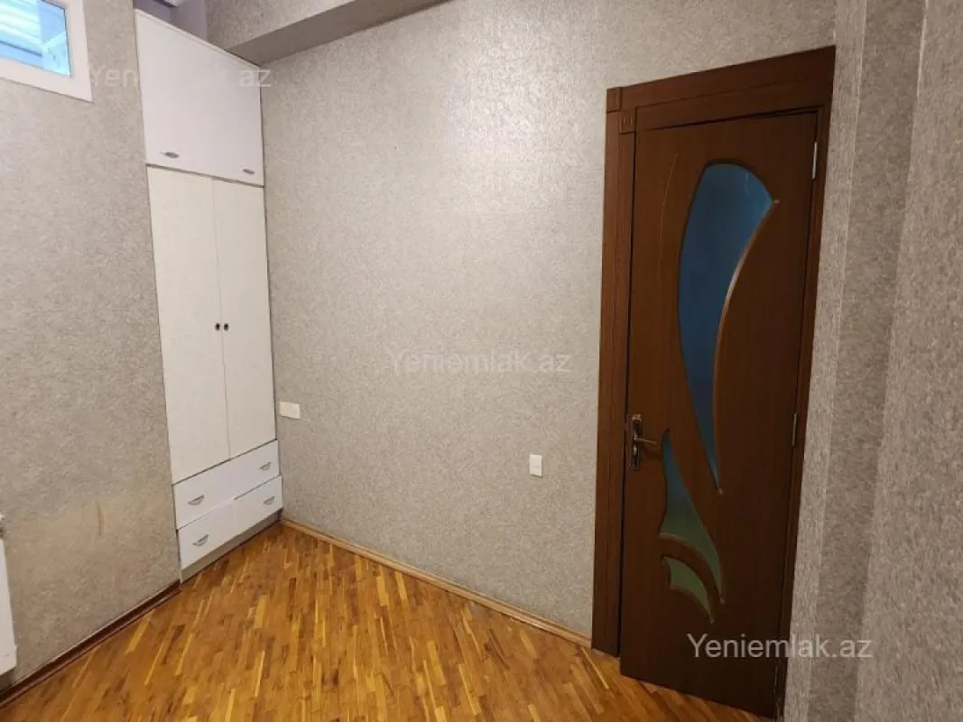 Satılır 3 otaqlı yeni tikili 80 m²