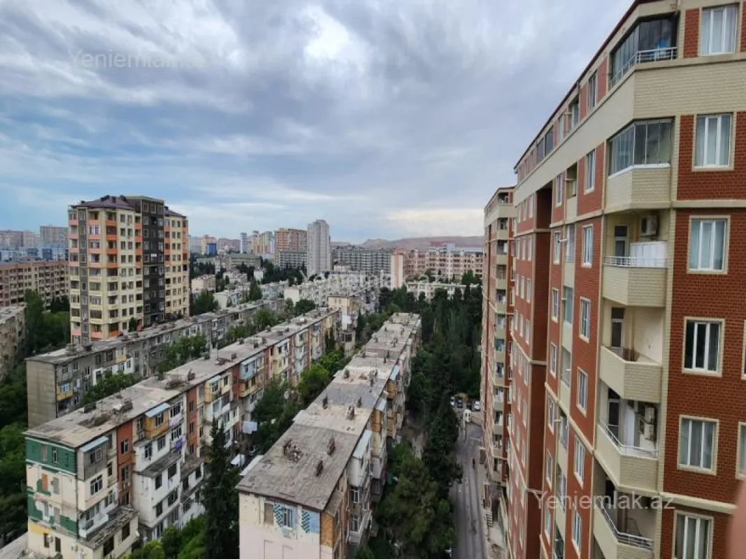 Satılır 3 otaqlı yeni tikili 80 m²