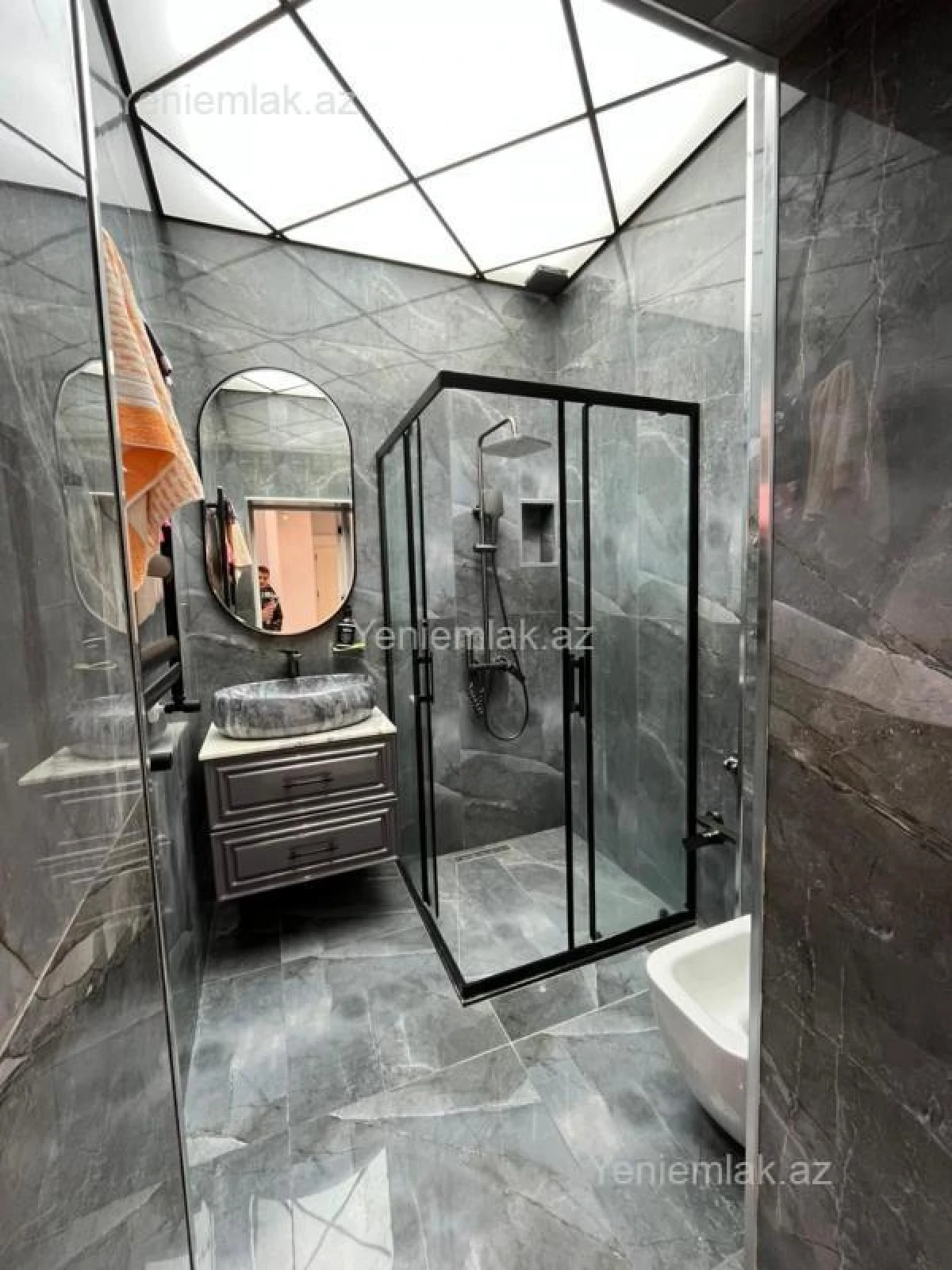 Satılır 2 otaqlı yeni tikili 70 m²