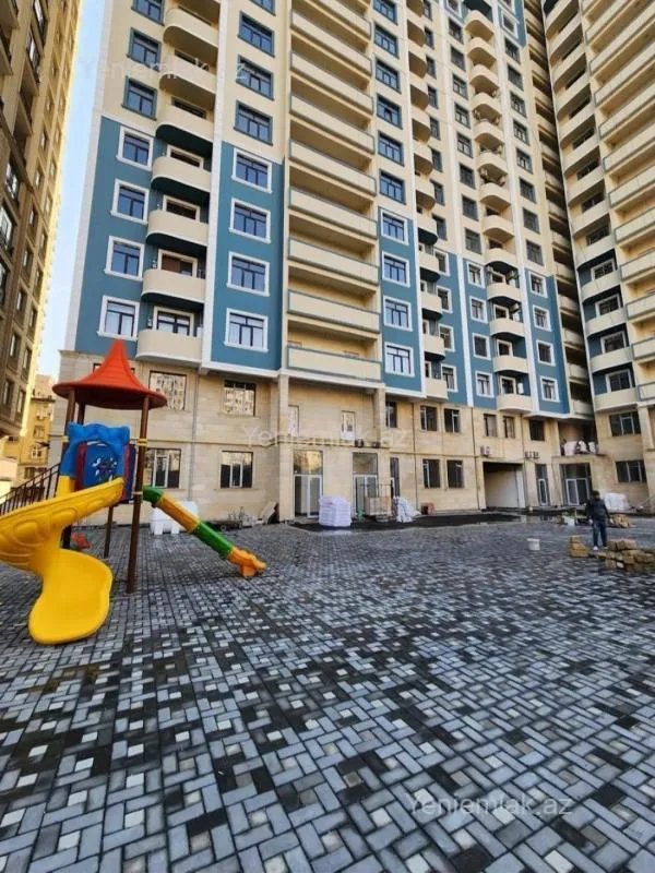 Satılır 2 otaqlı yeni tikili 70 m²