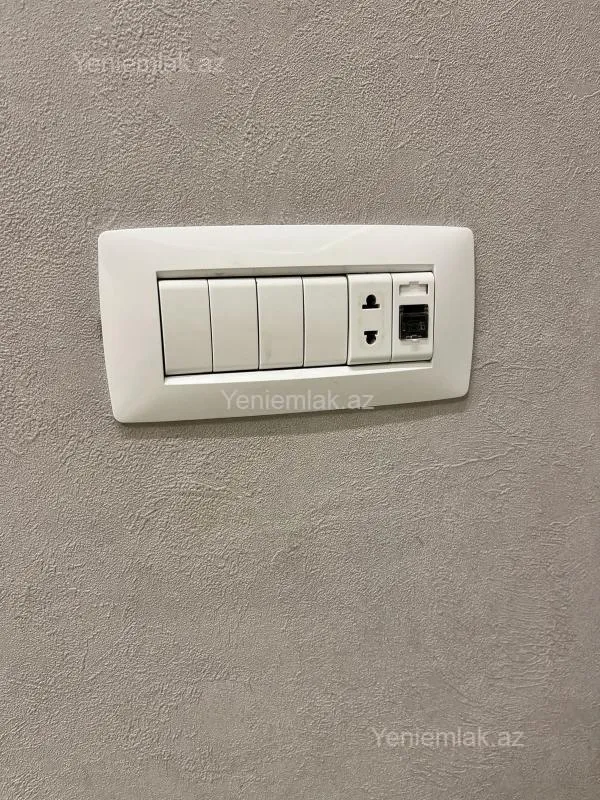 Satılır 2 otaqlı yeni tikili 88 m²