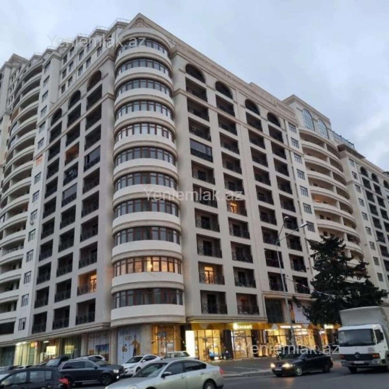 Satılır 2 otaqlı yeni tikili 88 m²