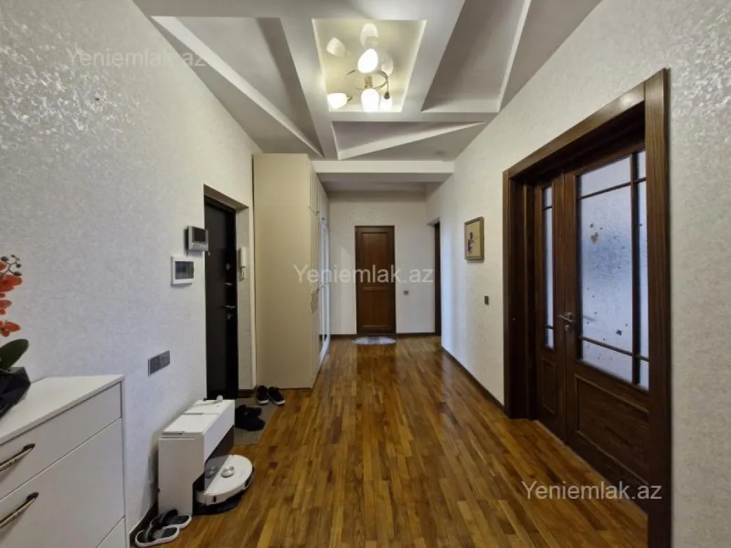 Satılır 3 otaqlı yeni tikili 101 m²