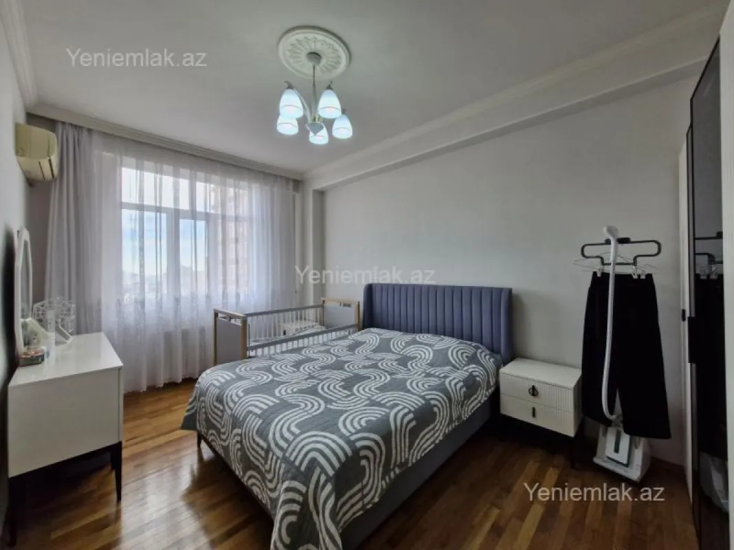 Satılır 3 otaqlı yeni tikili 101 m²