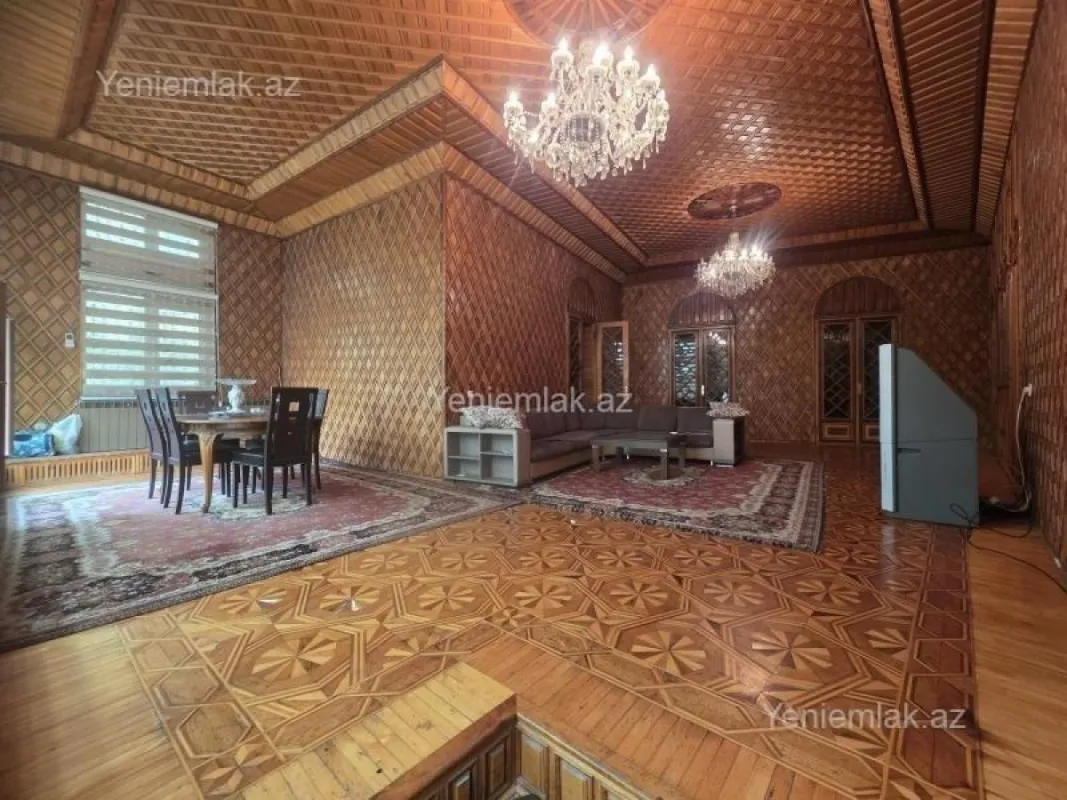Satılır 6 otaqlı həyət evi 420 m²