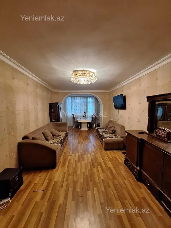 Satılır 3 otaqlı köhnə tikili 80 m²