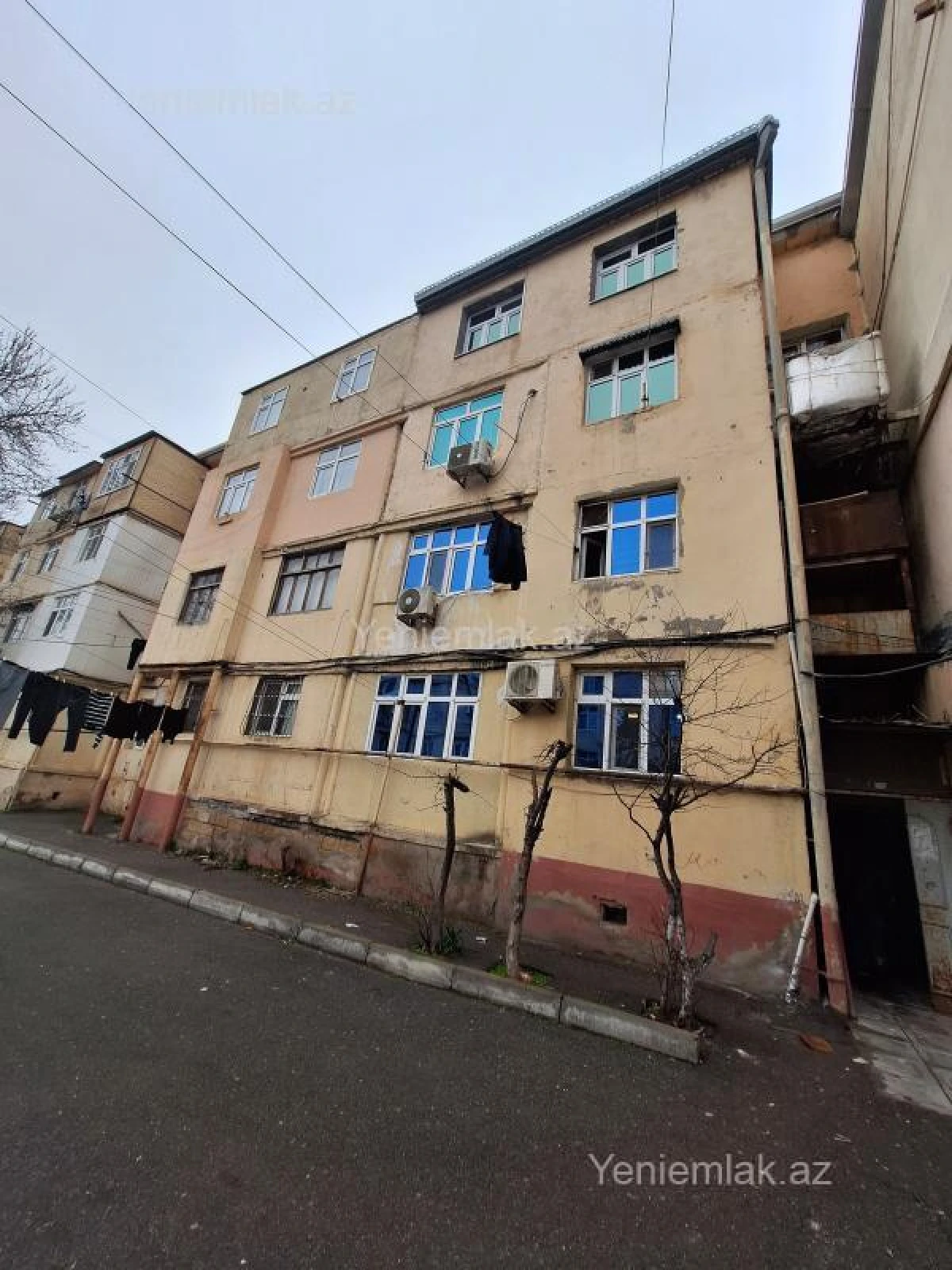 Satılır 3 otaqlı köhnə tikili 80 m²